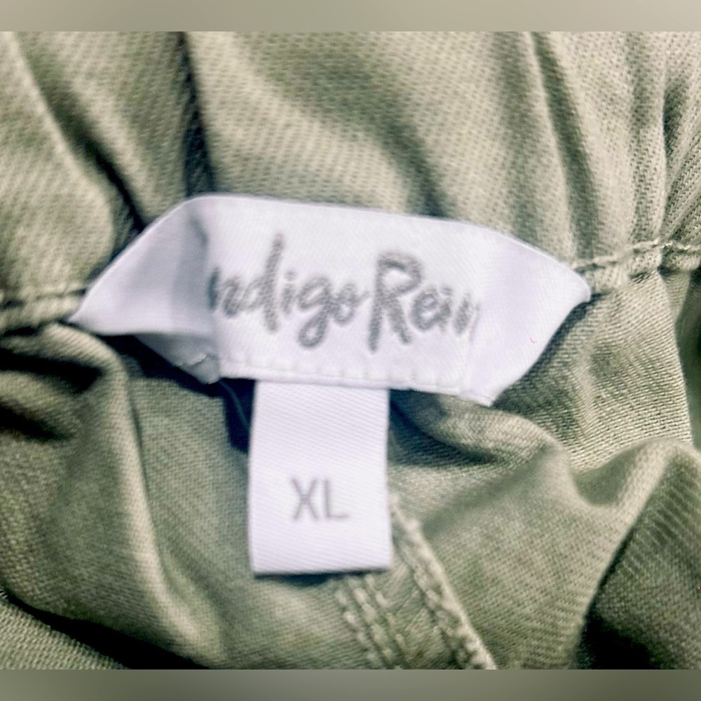NWT Indigo Rein SZ XL Khaki/greenish cargo mini skirt/waist 34”- 40”/ 17”-20” - Picture 7 of 7